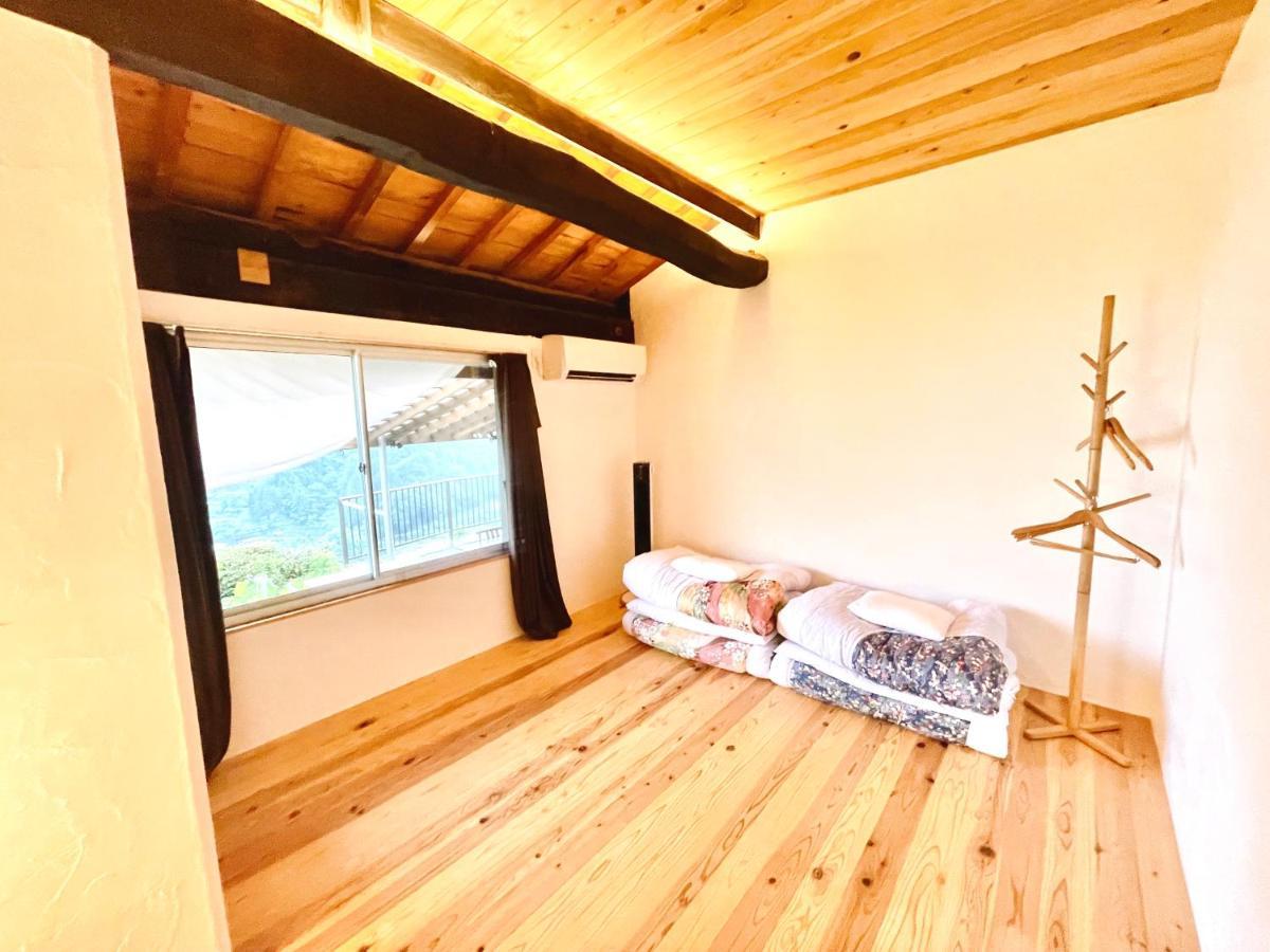 古民家グランピングmatoba Hotell Miyoshi  Exteriör bild