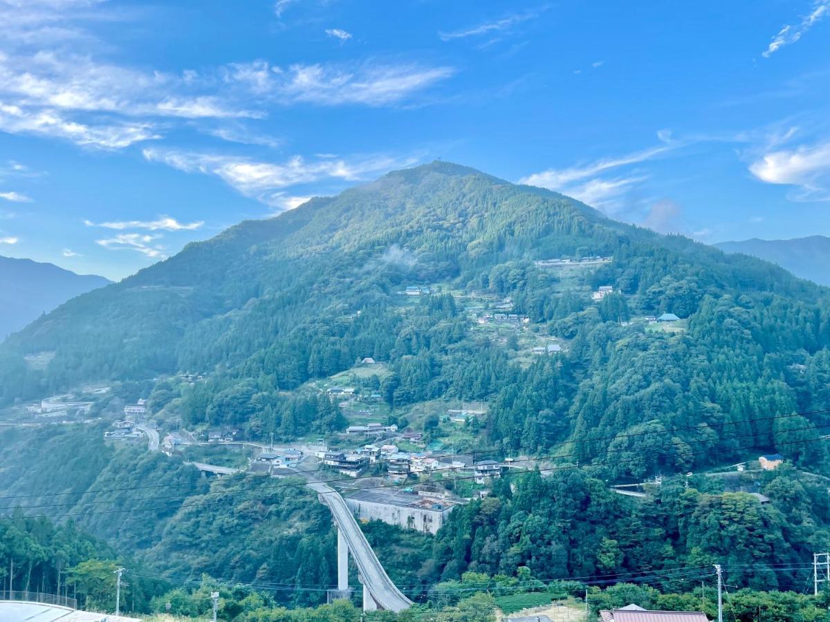 古民家グランピングmatoba Hotell Miyoshi  Exteriör bild