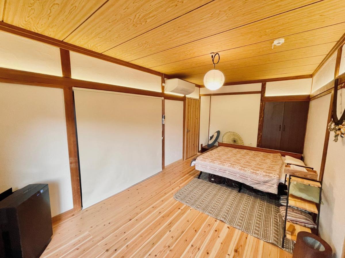 古民家グランピングmatoba Hotell Miyoshi  Exteriör bild