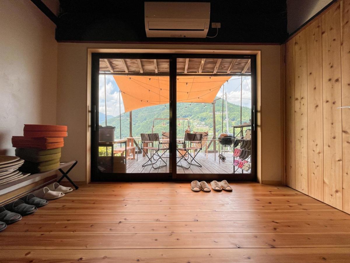 古民家グランピングmatoba Hotell Miyoshi  Exteriör bild
